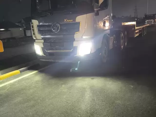 Тягач Shacman, 2021 1, avtobaza.tj Тягач Shacman, 2021 1, avtobaza.tj