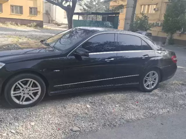 Mercedes-Benz E class, 2012 1, avtobaza.tj