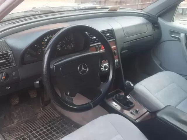 Mercedes-Benz E class 1, avtobaza.tj