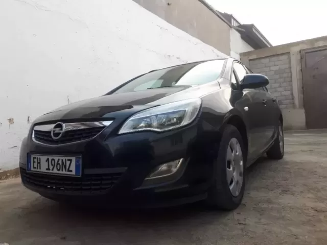 Opel Astra H, 2011 1, avtobaza.tj