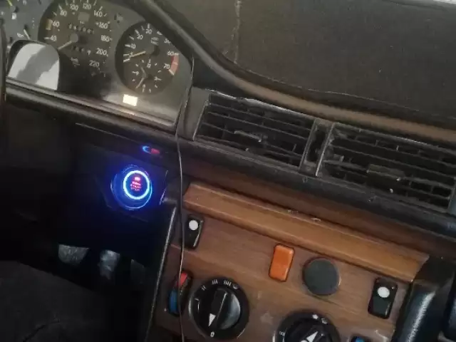 Mercedes-Benz W124, 1989 1, avtobaza.tj