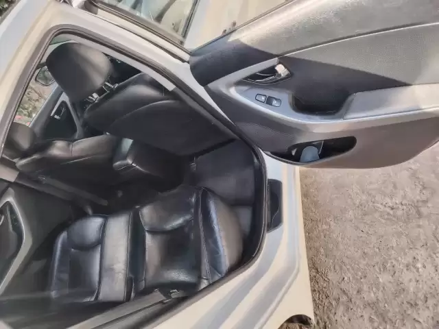 Hyundai Avante, 2011 1, avtobaza.tj