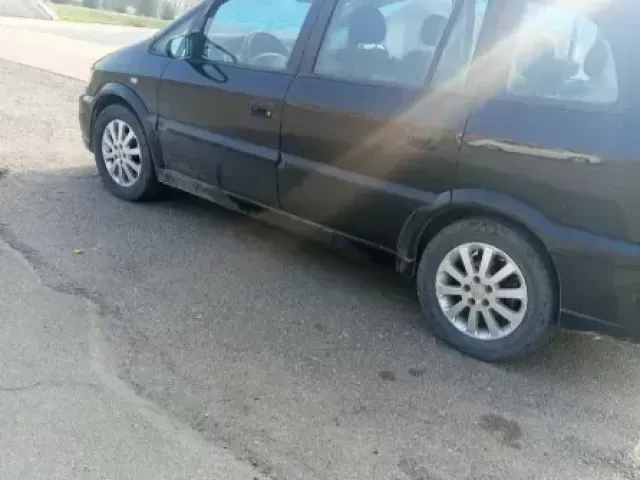 Opel Zafira 1, avtobaza.tj