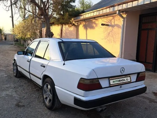 Mercedes-Benz W124 1, avtobaza.tj