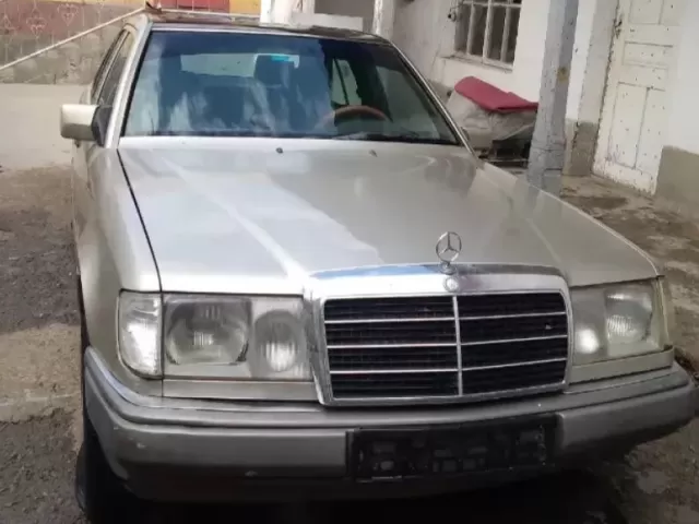 Mercedes-Benz W124 1, avtobaza.tj