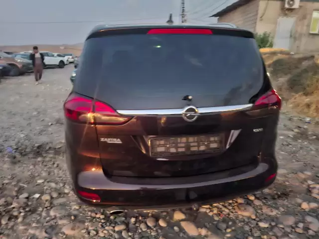 Opel Zafira, 2015 1, avtobaza.tj