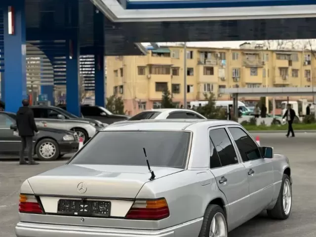 Mercedes-Benz W124, 1994 1, avtobaza.tj
