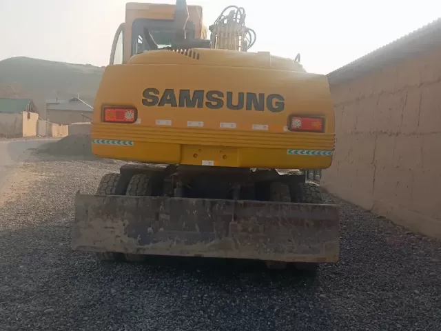 Экскватор Samsung, 1994 1, avtobaza.tj