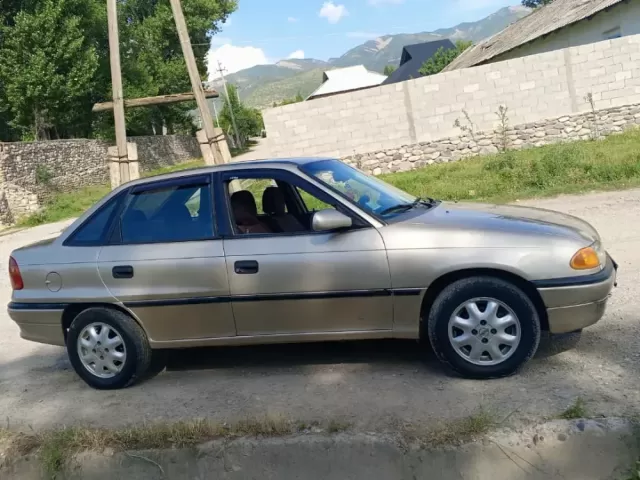 Opel Astra F 1, avtobaza.tj