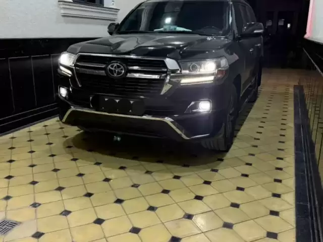 Toyota Land Cruiser, 2018 1, avtobaza.tj
