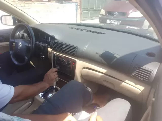 Volkswagen Passat, 2002 1, avtobaza.tj