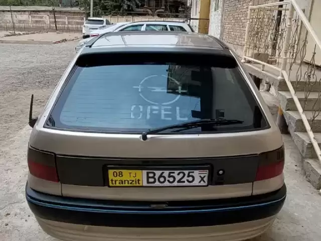 Opel Astra F 1, avtobaza.tj