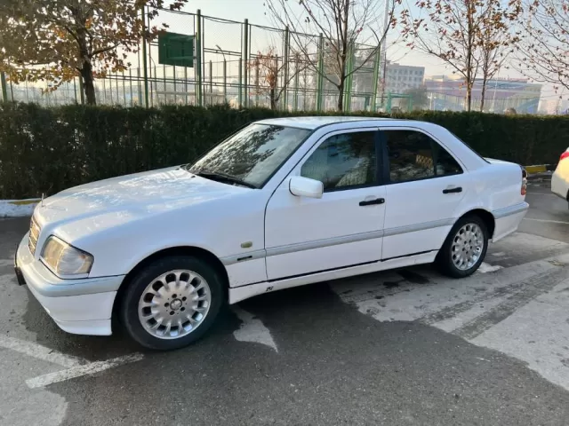 Mercedes-Benz C class 1, avtobaza.tj