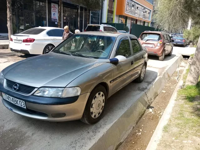 Opel Vectra B 1, avtobaza.tj