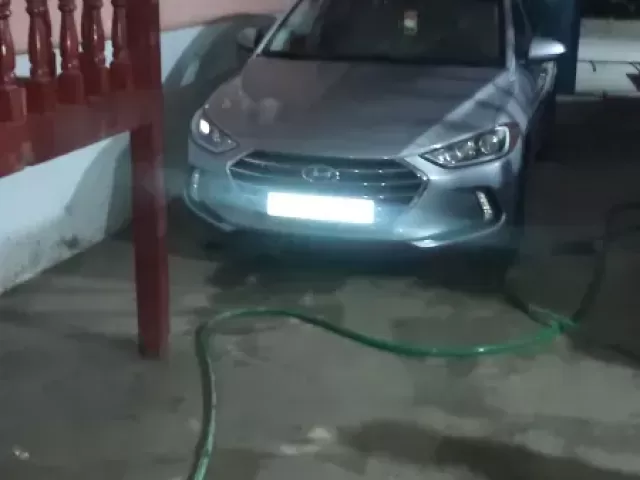 Hyundai Elantra 1, avtobaza.tj