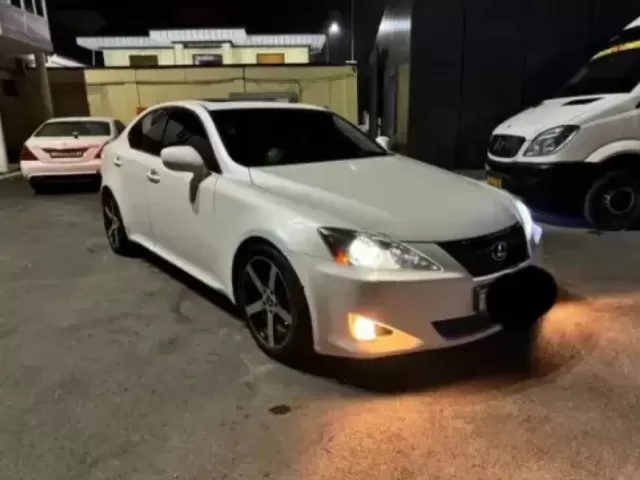 Lexus IS series, 2018 1, avtobaza.tj