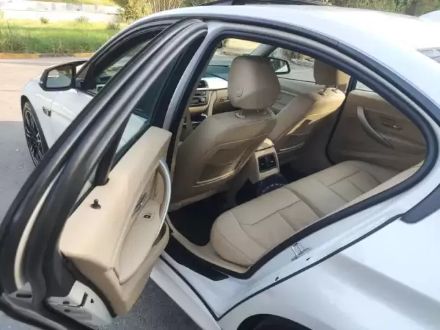 BMW 3 Series 320i, 2012 1, avtobaza.tj