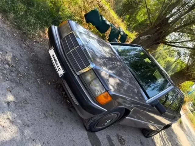 Mercedes-Benz 190 1, avtobaza.tj