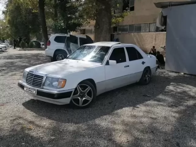 Mercedes-Benz W124 1, avtobaza.tj