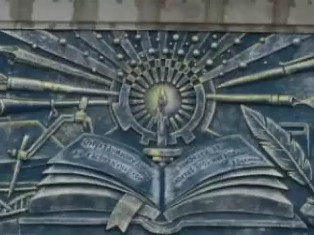 Барельеф на стене 1, farmo.tj