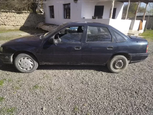 Opel Vectra A 1, avtobaza.tj