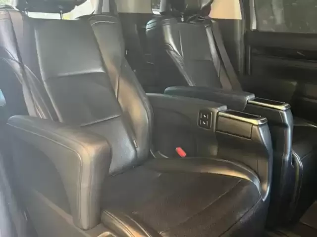 Toyota Vellfire, 2018 1, avtobaza.tj