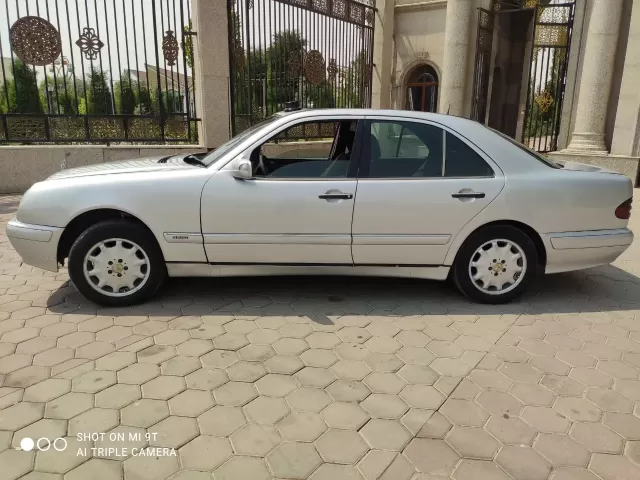 Mercedes-Benz E class 1, avtobaza.tj