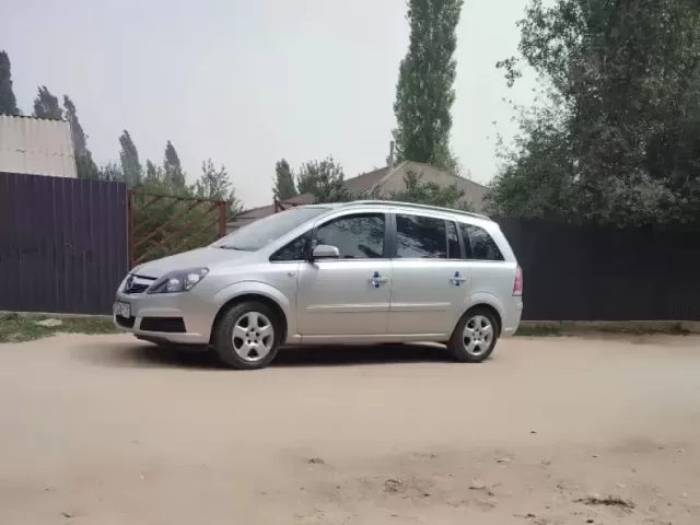 Opel Zafira, 2006 1, avtobaza.tj