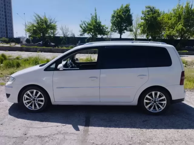 Volkswagen Touran 1, avtobaza.tj