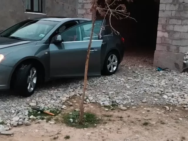 Chevrolet Cruze, 2009 1, avtobaza.tj