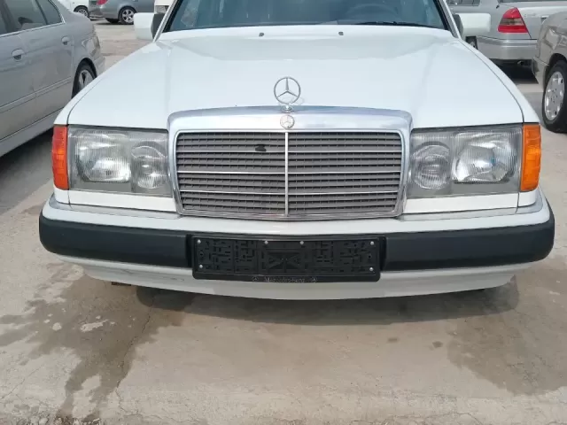 Mercedes-Benz W124 1, avtobaza.tj