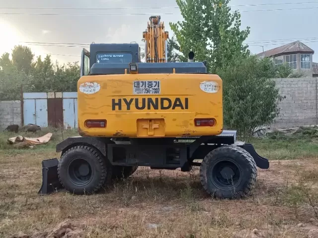 Экскватор хундай 1400 w7А 1, avtobaza.tj