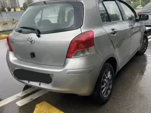 Toyota Vitz, 2009 1, avtobaza.tj