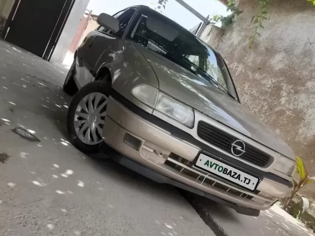 Opel Astra F 1, avtobaza.tj