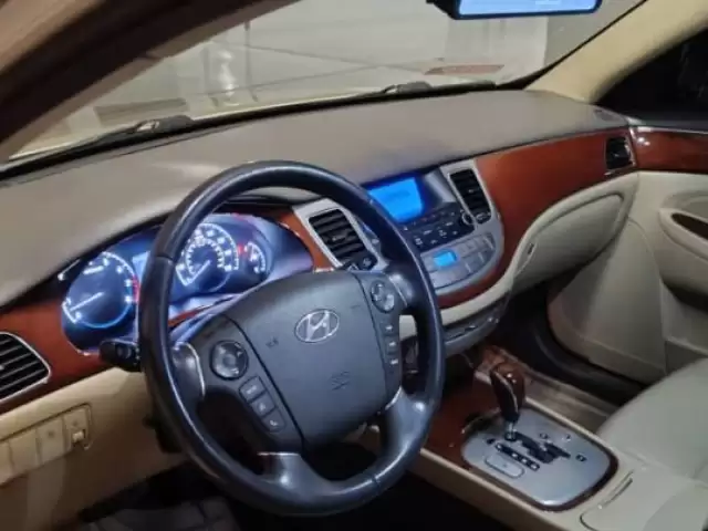 Hyundai Genesis, 2012 1, avtobaza.tj