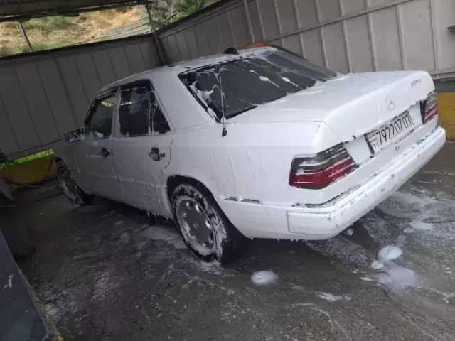 Mercedes-Benz C class, 1990 1, avtobaza.tj