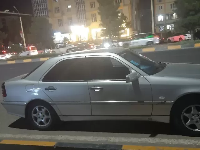 Mercedes-Benz C class 1, avtobaza.tj