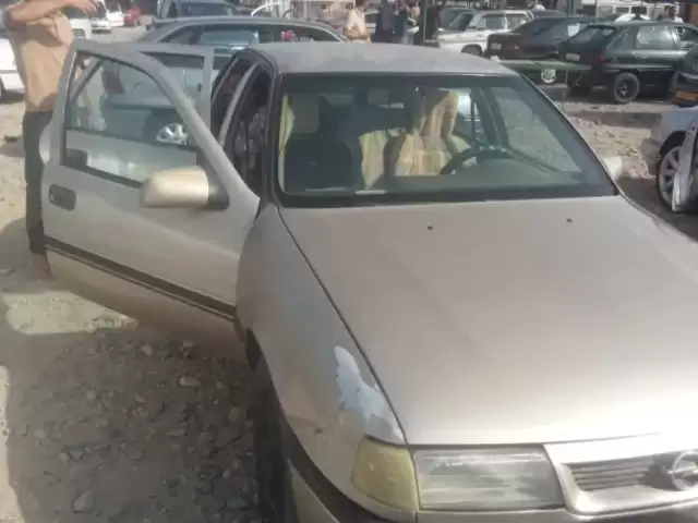 Opel Vectra A, 1989 1, avtobaza.tj