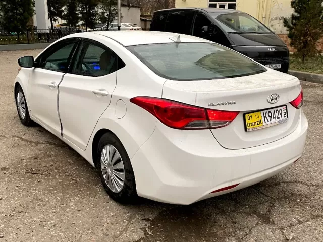 Hyundai Elantra, 2013 1, avtobaza.tj