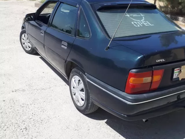 Opel Vectra A 1, avtobaza.tj