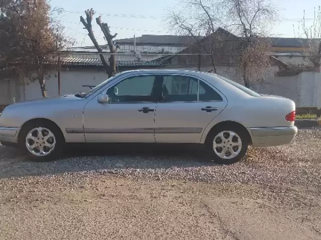 Mercedes-Benz E class, 1998 1, avtobaza.tj