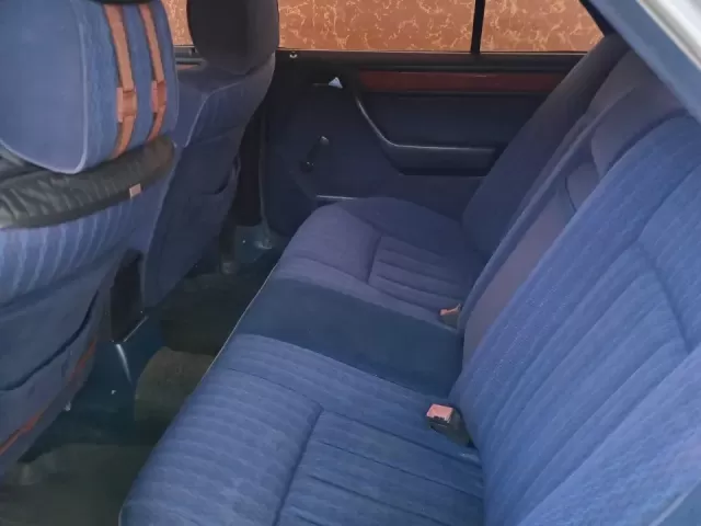 Mercedes-Benz W124, 1992 1, avtobaza.tj