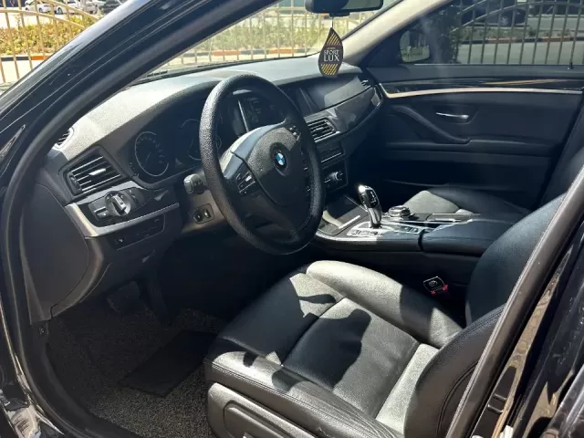 BMW 5 Series 520 1, avtobaza.tj