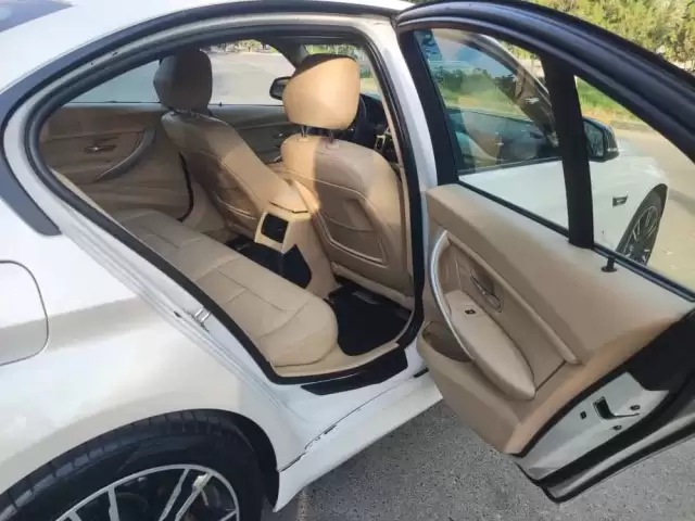 BMW 3 Series 320i, 2012 1, avtobaza.tj