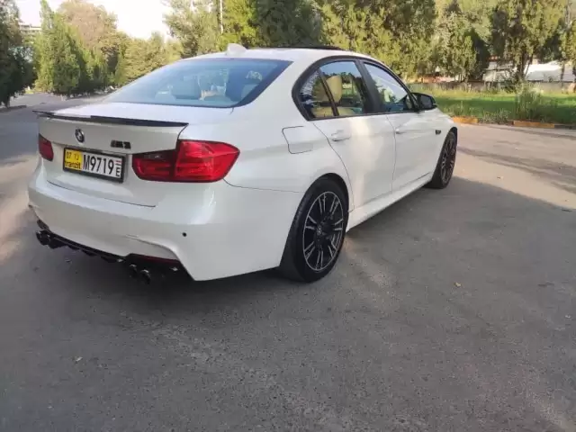 BMW 3 Series 320i, 2012 1, avtobaza.tj