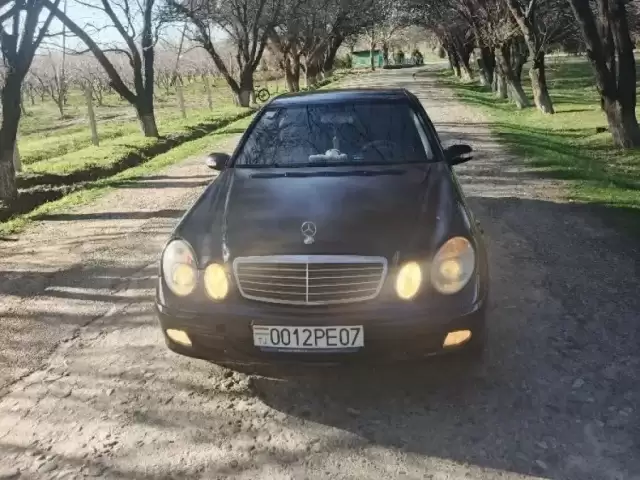 Mercedes-Benz E class, 2004 1, avtobaza.tj