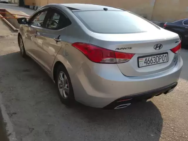 Hyundai Avante, 2011 1, avtobaza.tj