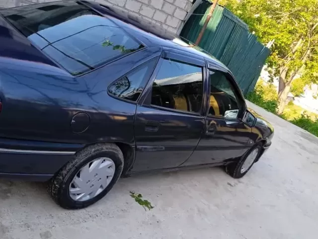 Opel Vectra A 1, avtobaza.tj