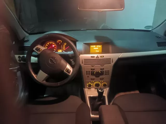 Opel Astra H, 2008 1, avtobaza.tj