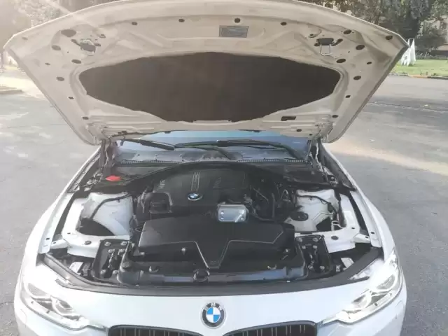 BMW 3 Series 320i, 2012 1, avtobaza.tj